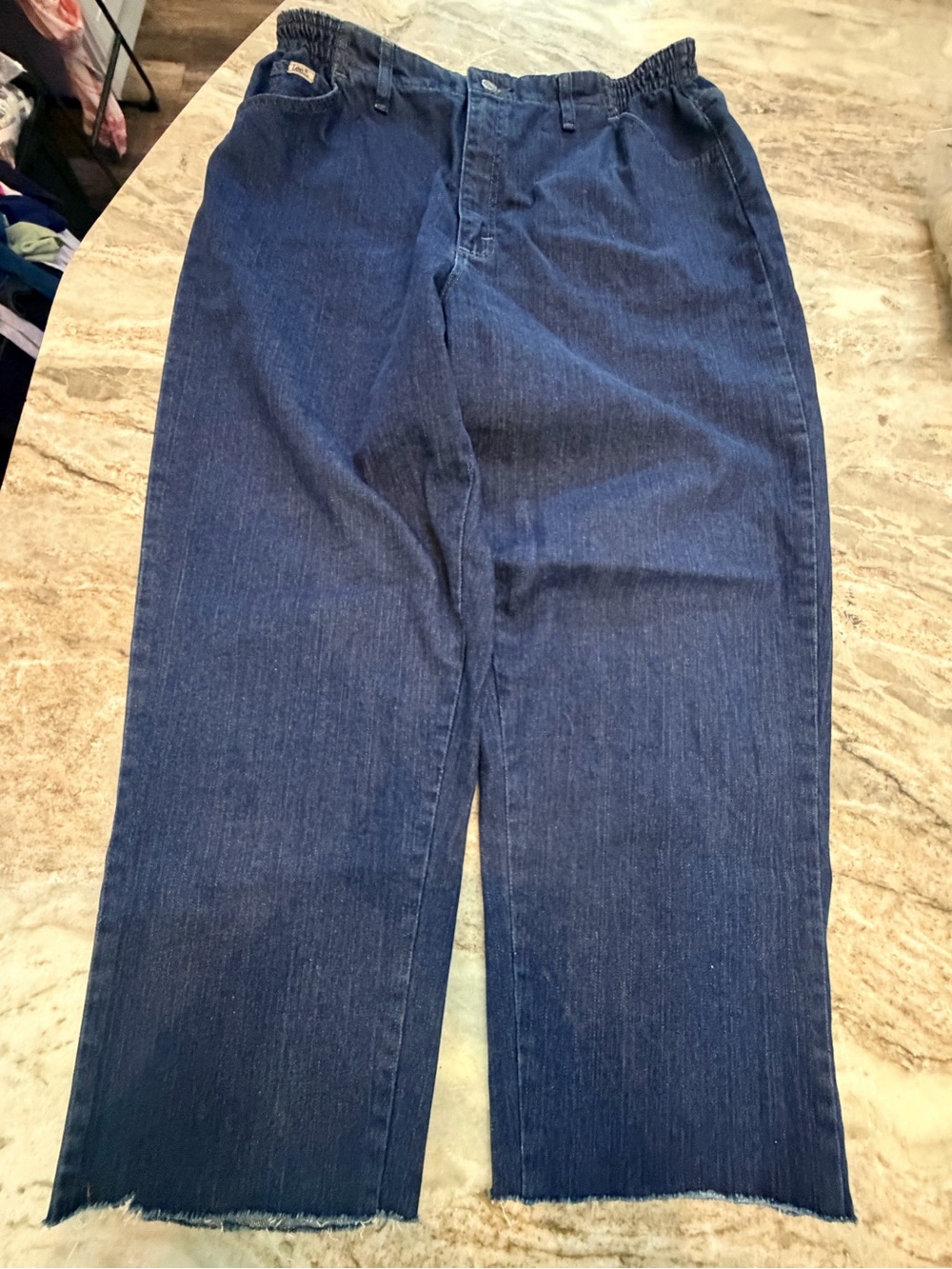 Lee Size 34 Dark Wash Wide Leg Jeans Side Elastic Waist Raw Hem